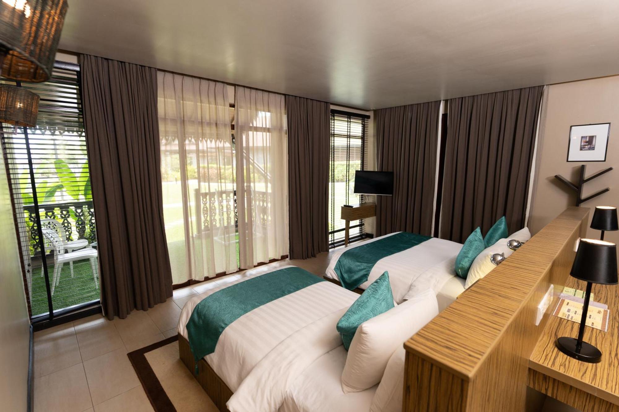 ออมบัค วิลลา ลังกาวี Hotel ปันไตเจอนัง ภายนอก รูปภาพ
